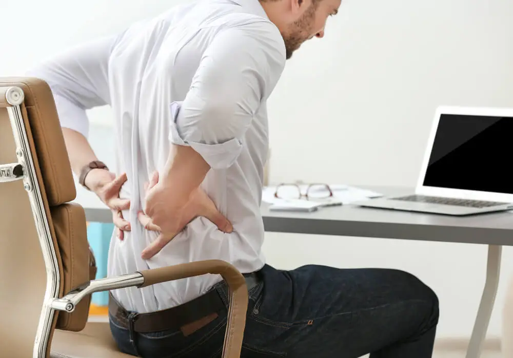 The benefits of treating lower back pain with physical therapy shutterstock 562206250 The benefits of treating lower back pain with physical therapy