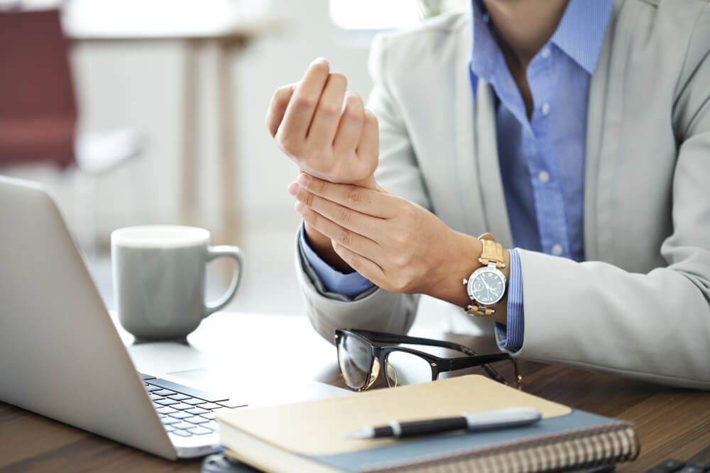Treating carpal tunnel syndrome in Saint Charles, MO, with physical therapy shutterstock 734950483 Treating carpal tunnel syndrome in Saint Charles, MO, with physical therapy