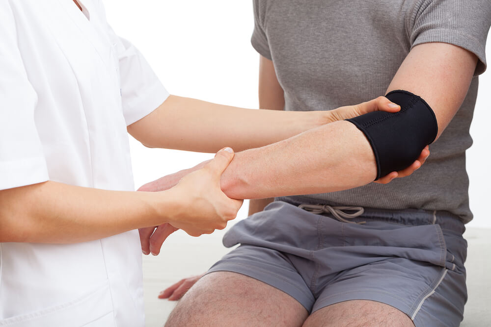 Physical therapy for tennis elbow shutterstock 163648877 Physical therapy for tennis elbow