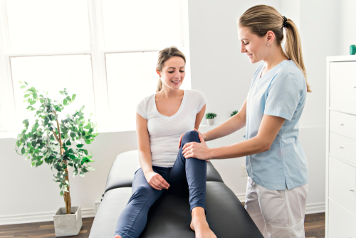 Five benefits of physical therapy for knee pain treatment shutterstock 1067442041 Five benefits of physical therapy for knee pain treatment