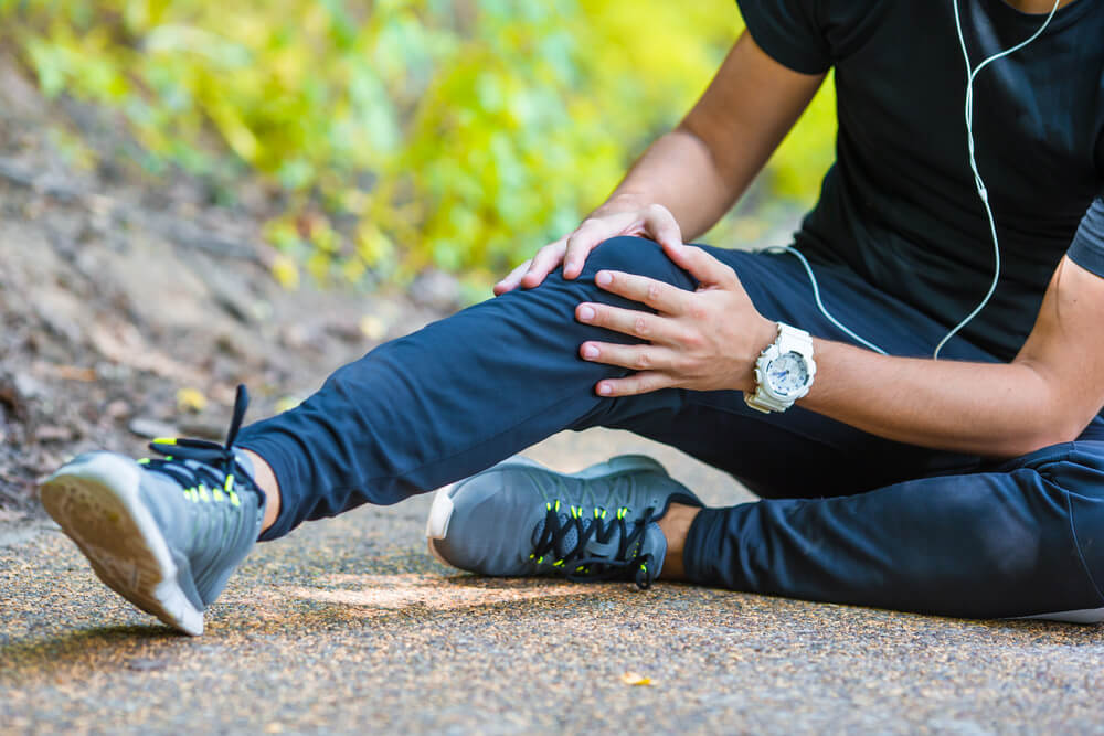 What to do if you hear a loud pop in your knee followed by pain shutterstock 331411922 What to do if you hear a loud pop in your knee followed by pain