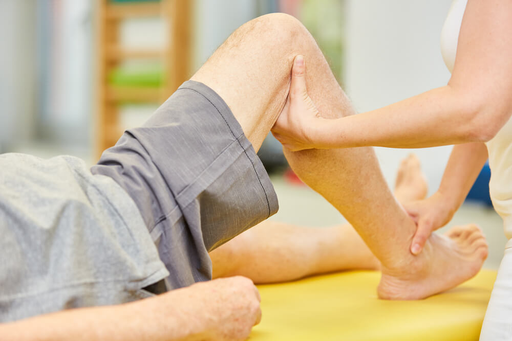 How can physical therapy help your torn meniscus? shutterstock 1747120310 How can physical therapy help your torn meniscus?