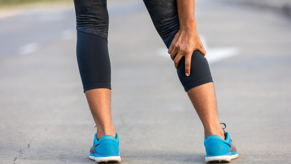 Three causes of pain behind the knee when walking shutterstock 1503391292 Three causes of pain behind the knee when walking