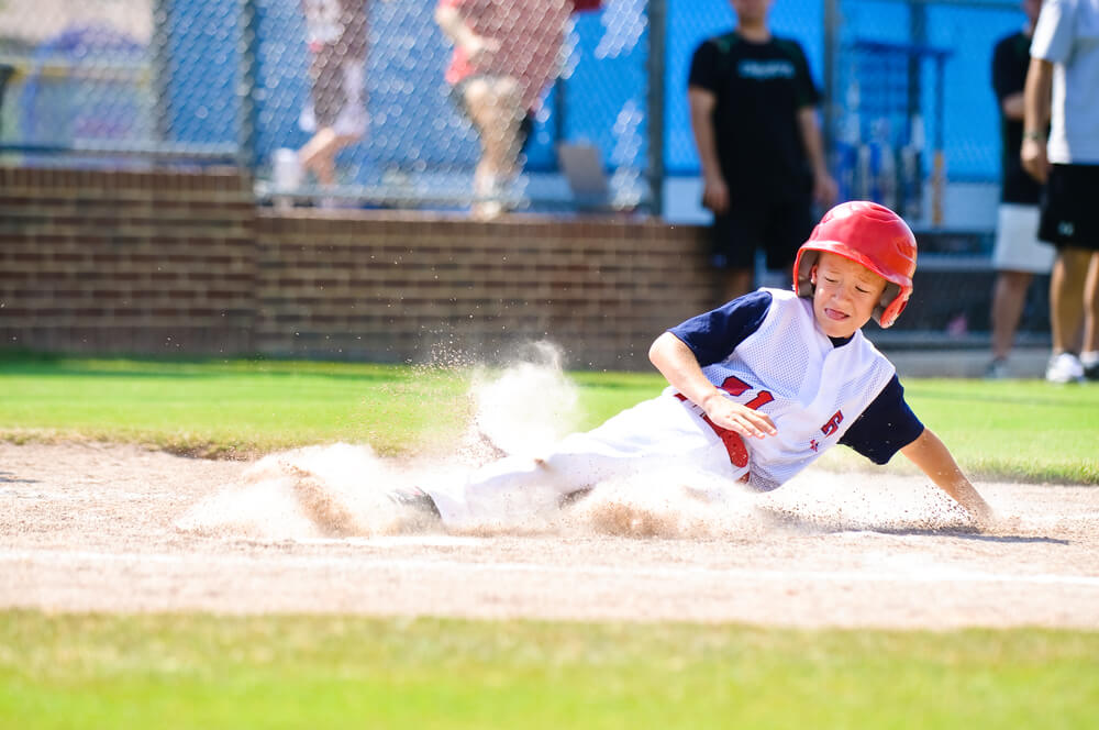 Why does my child's elbow hurt after baseball practice? shutterstock 129395564 Why does my child’s elbow hurt after baseball practice?