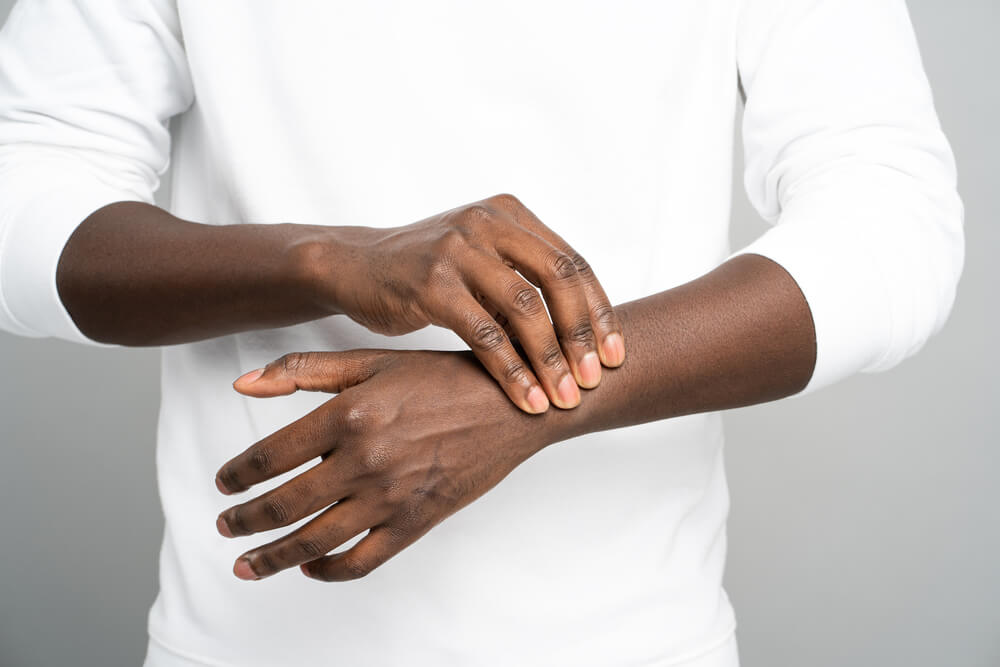3 signs that you have a bone spur on your wrist bone