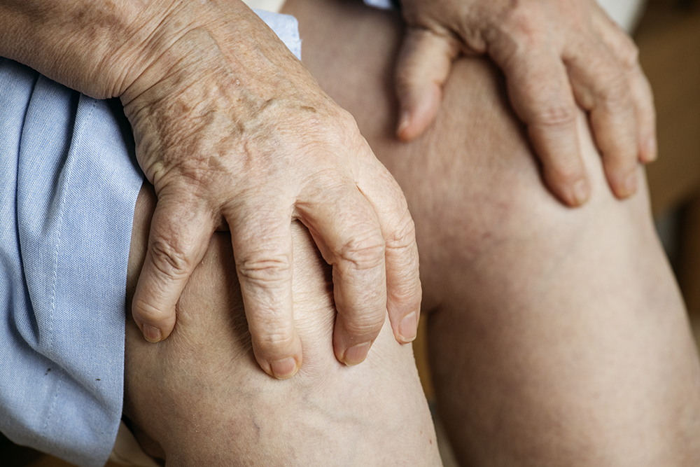 Post-Op MPFL Reconstruction Physical Therapy elderly woman suffering knee pain 2022 12 15 23 40 35 utc Post-Op MPFL Reconstruction Physical Therapy