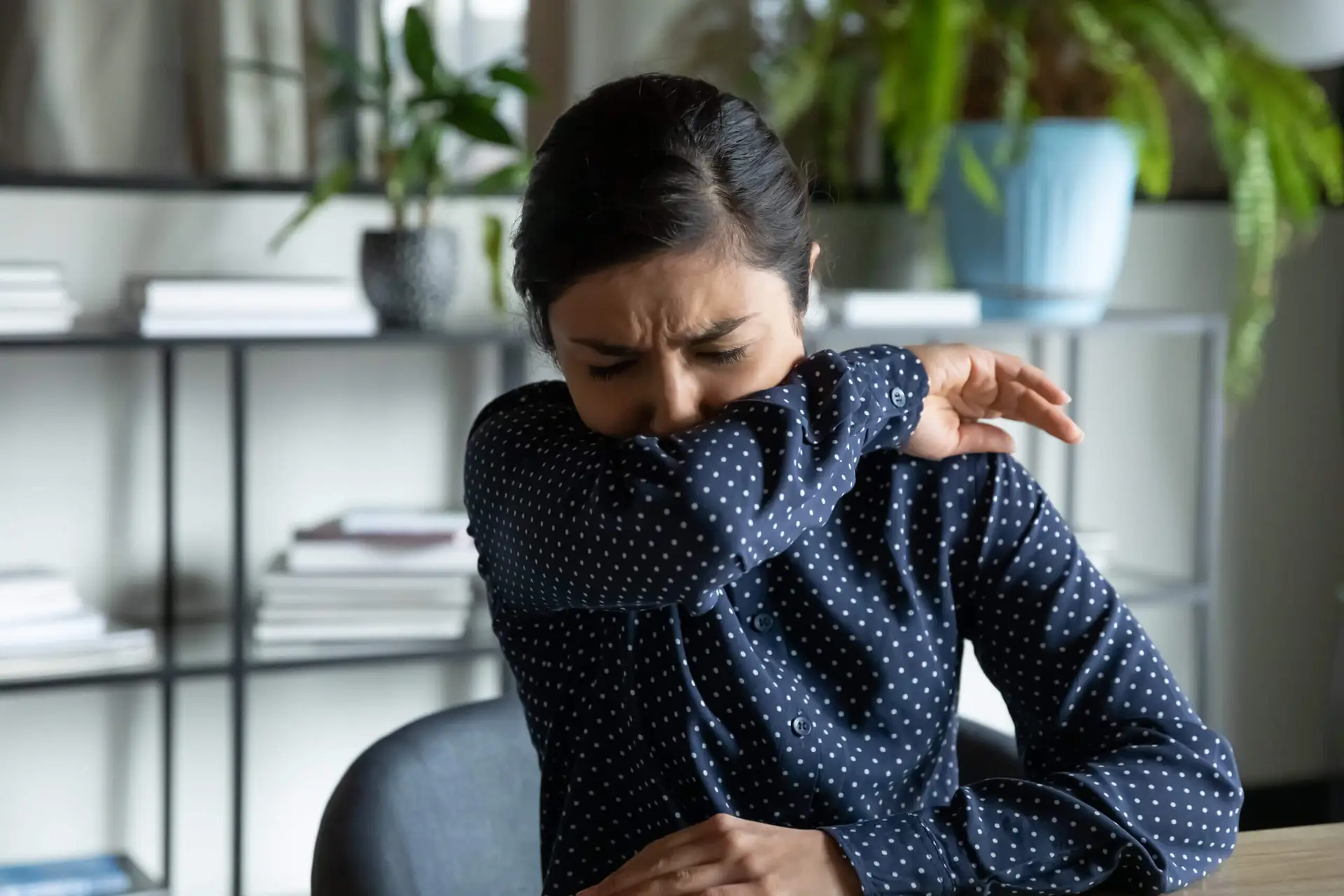 Why Does My Back Hurt When I Cough? AdobeStock 335588073 scaled 1 Why Does My Back Hurt When I Cough?