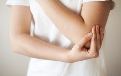Why Do I Feel Pain When Bending and Straightening my Elbow? elbow pain Why Do I Feel Pain When Bending and Straightening my Elbow?