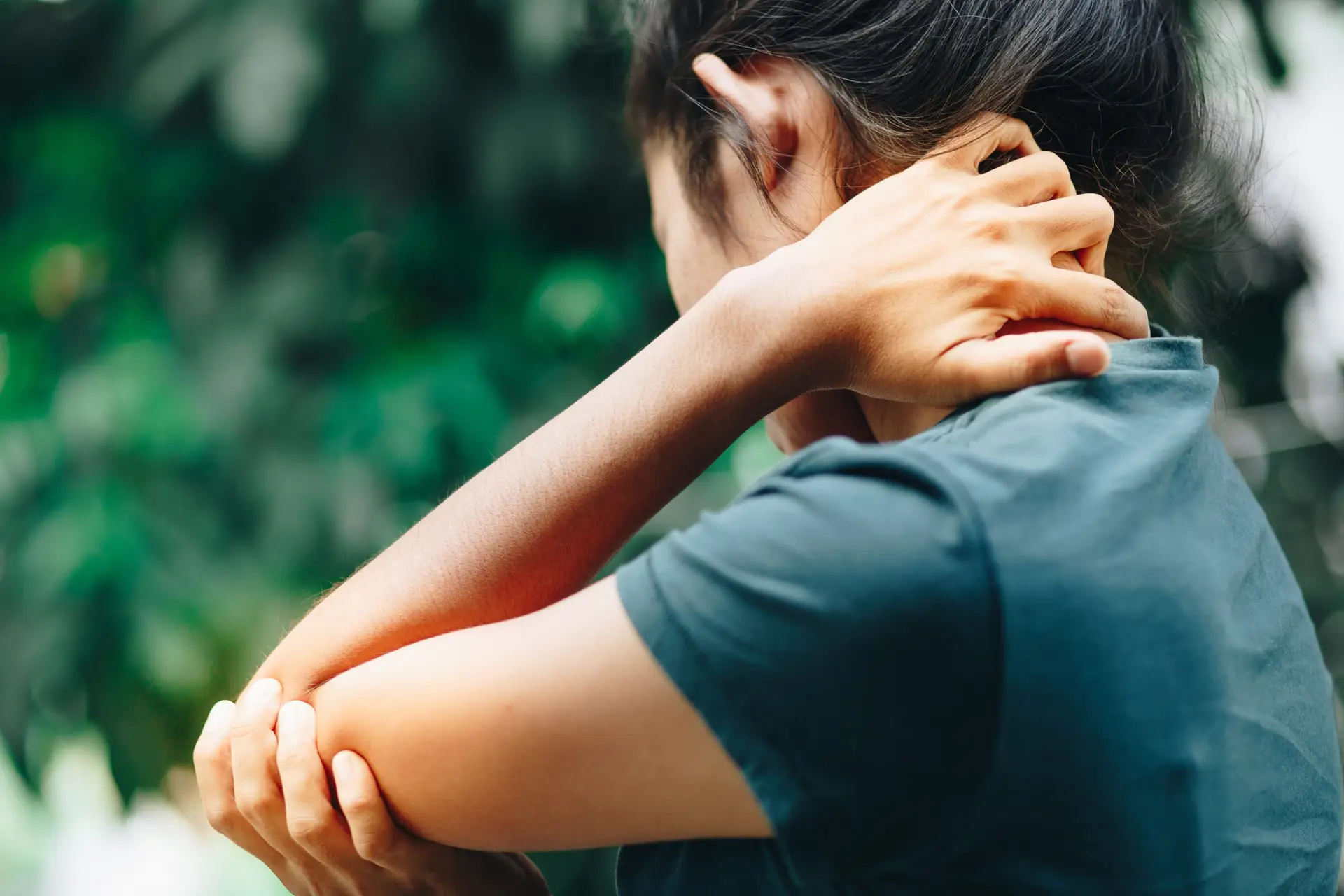 What Causes Burning Elbow Pain (and How to Treat It) AdobeStock 216306978 scaled What Causes Burning Elbow Pain (and How to Treat It)